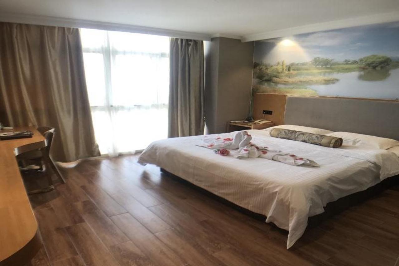 Greentree Inn Jiangsu Wuxi Jiangyin Zhouzhuang Shiji Avenue Business Hotel Eksteriør billede